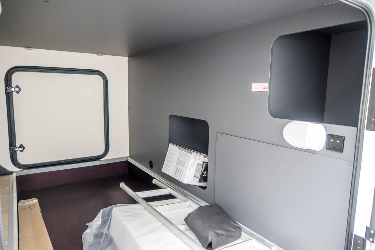 6D844A 05 2024 Laika KosmoH1409 02204565