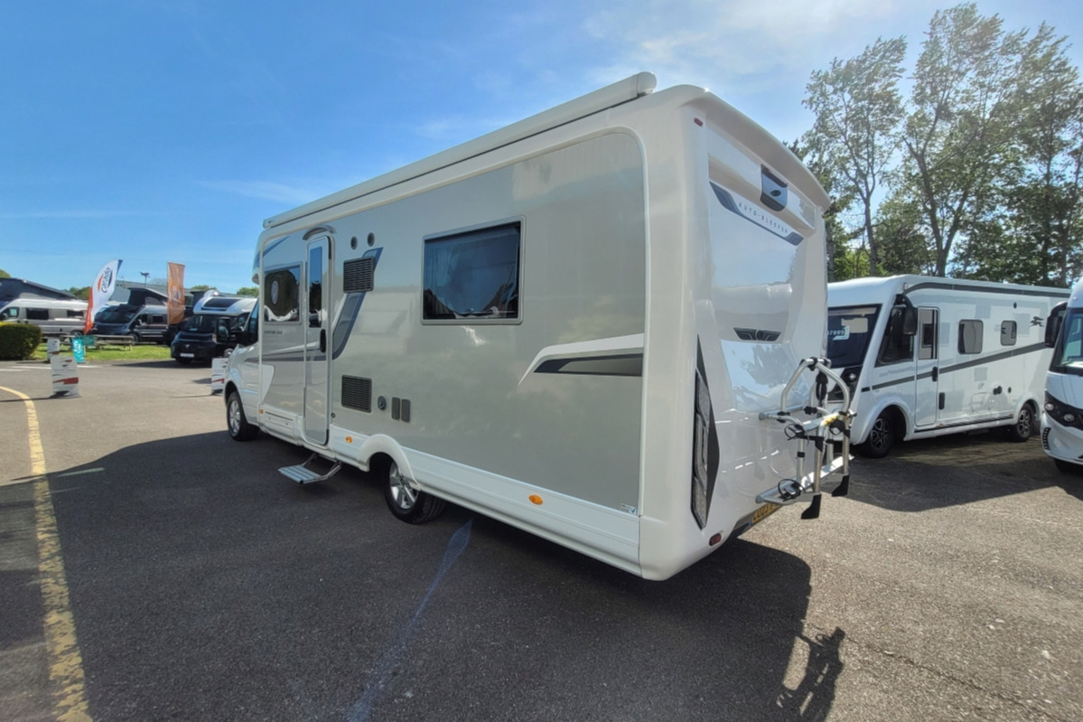 2C8FB3A 05 Autosleeper BurfordDuo CU23AHD