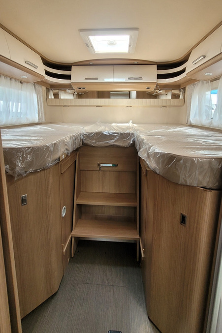 75D92E 27 Carthago C1Tourer T147RBLEK TN375868