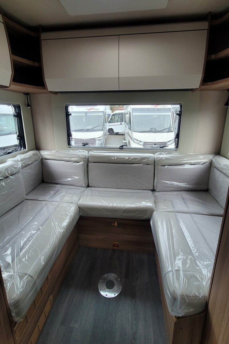 2931126 27 Autotrail Imala736 SMC16154