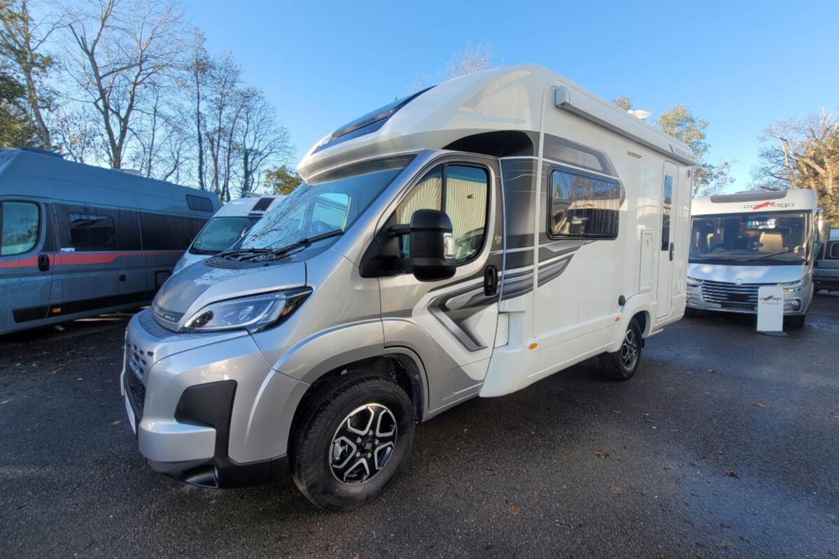24256F2 09 Autotrail Imala615 SMB90537