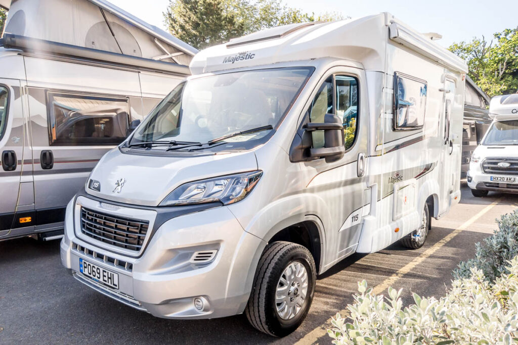 73F436_01-2019-Elddis-Majestic115-PO69EHL.jpg
