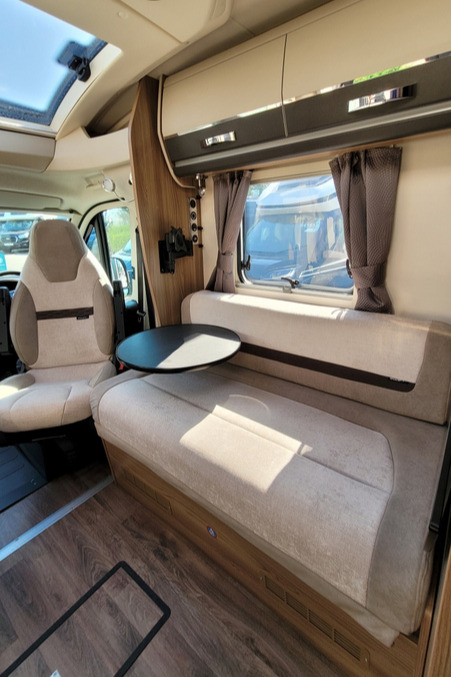 77E9E2 10 Swift KontikiSport574 DX70CPV
