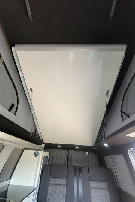 77FA1E 13 Volkswagen TransporterT30 BJ70CYY