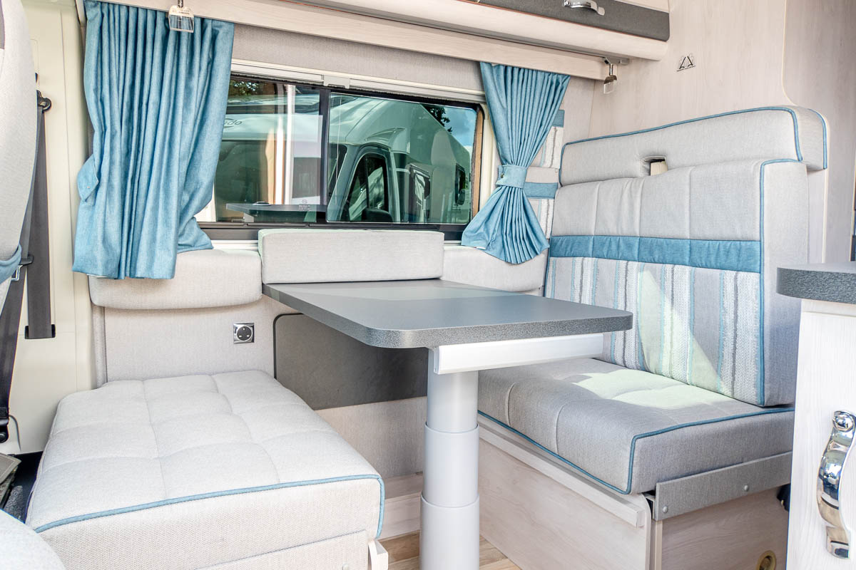 1D15F12 09 2022 Autosleeper FairfordPlus PO22BFU