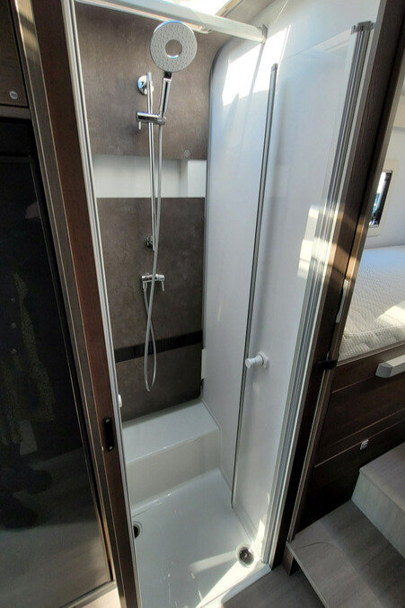 2B2DD42 23 Adria MatrixSupreme670DL WD24XRR