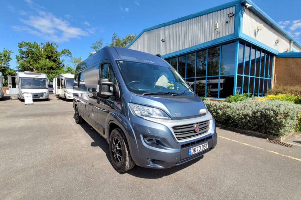 781F96_01-Elddis-CV60Vogue-DK70DSY.jpg
