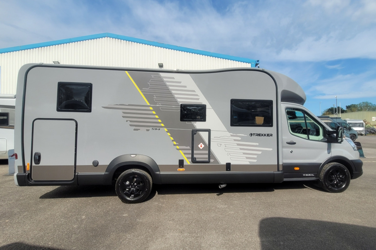 75D3AA 03 Swift Trekker594 RDSE86766