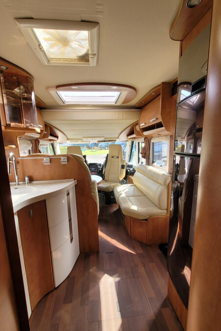 77547E 14 Carthago ChicCLineXL5.8 YN15BCO