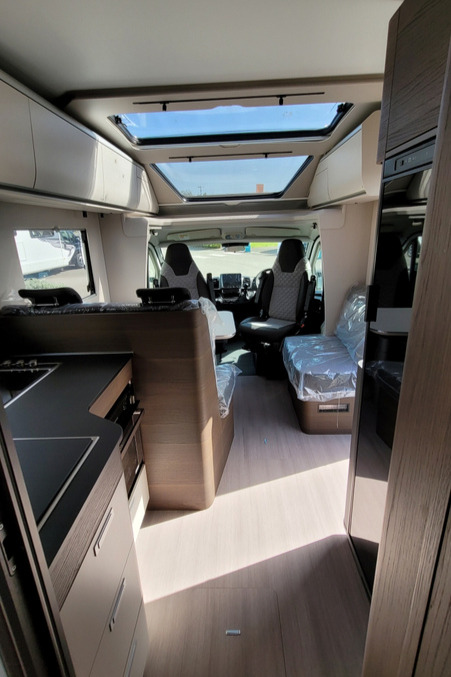 76B336 22 Adria CoralSupreme670SL TMC33518