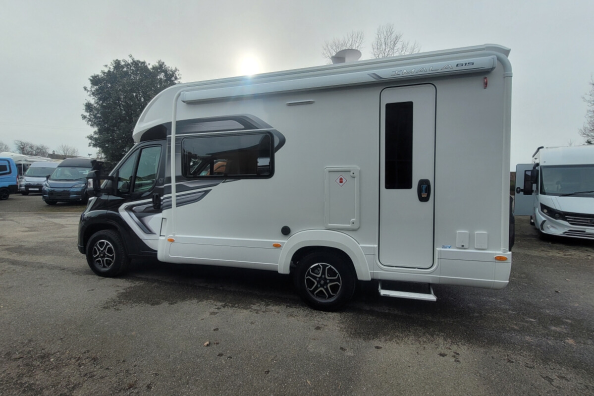 2B0849E 06 Autotrail Imala615 SMC11410