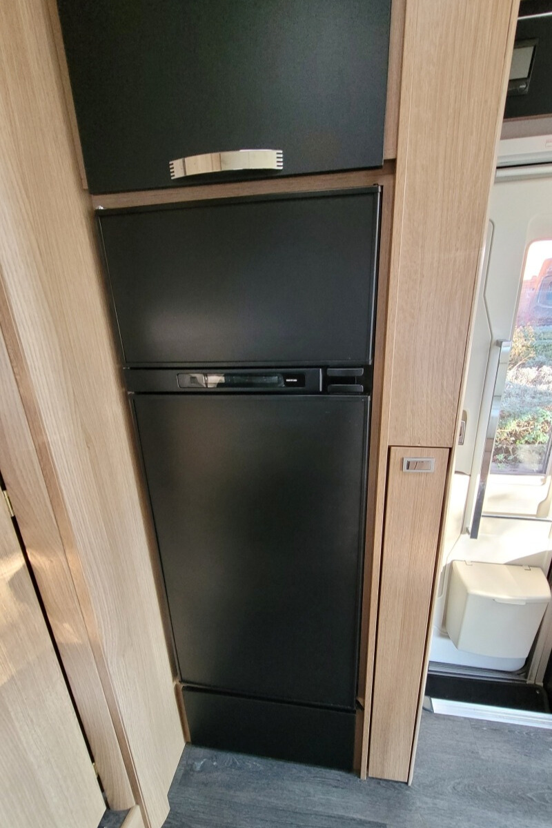 2A1F352 21 Autotrail Comanche WG25MFP