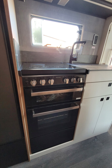 2BA1112 20 Autotrail Imala736G SMC21447