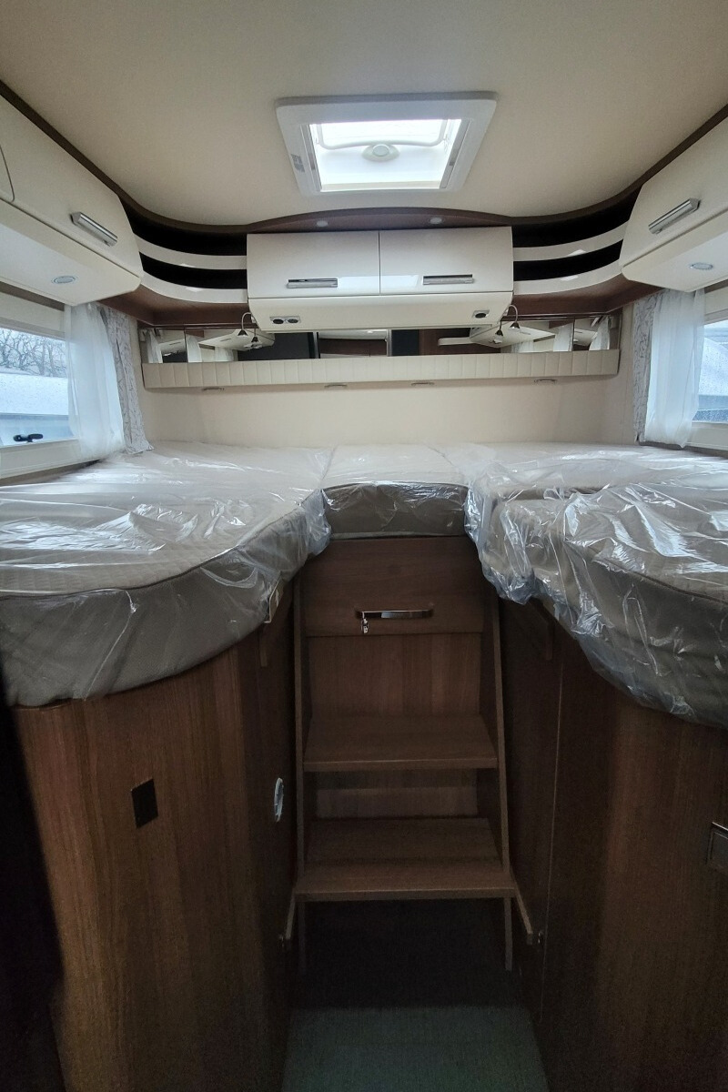 75D936 25 Carthago C2TourerI141KBLE TN365117
