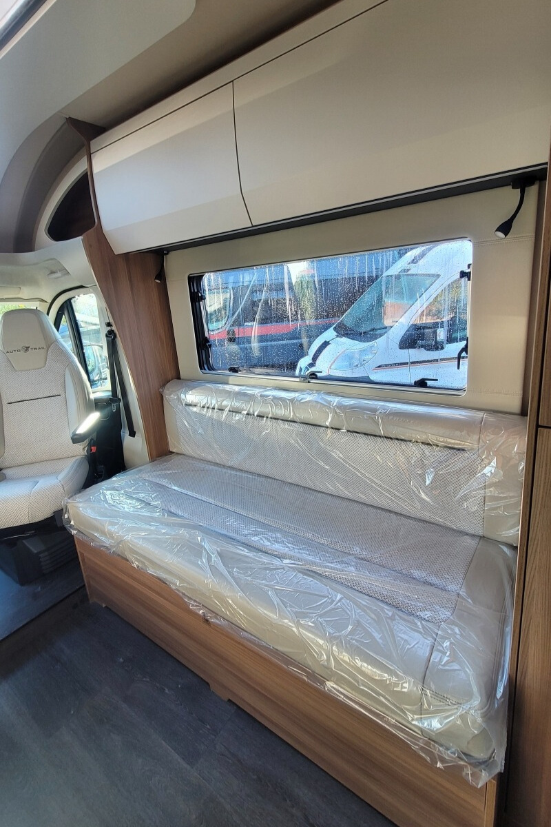 24256F2 17 Autotrail Imala615 SMB90537
