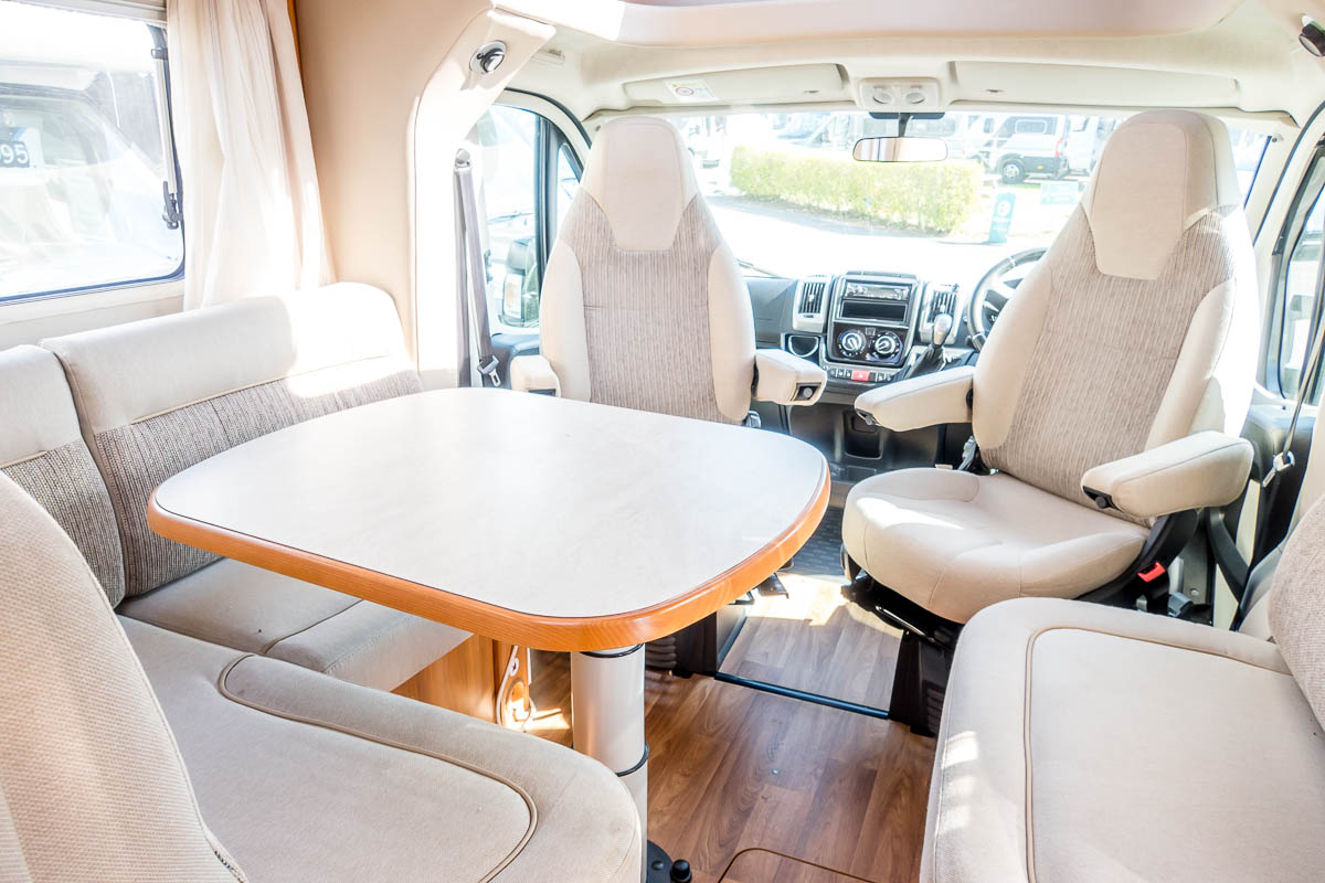 746F5A 09 2016 Hymer T698CL WX66AYT