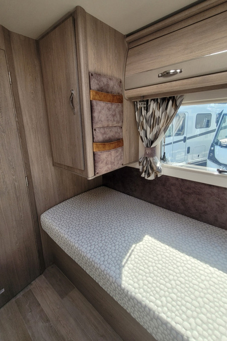 2C8FB3A 21 Autosleeper BurfordDuo CU23AHD