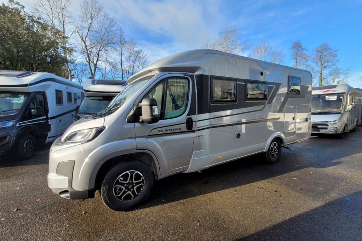 769CD2 06 Adria CompactSupremeDL SMC15818