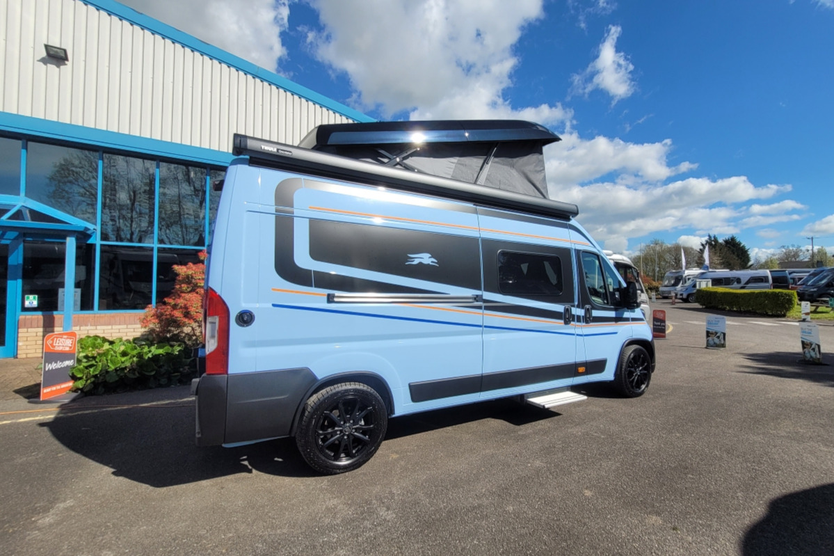 2689E7E 05 Laika KosmoSupremo AzzurroCapri SMC29527