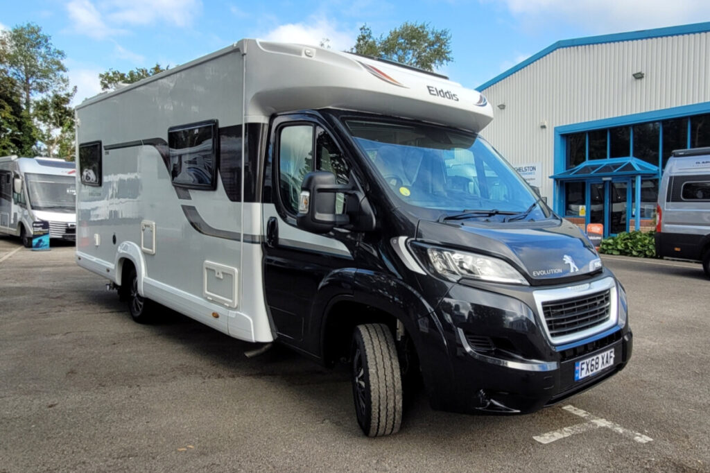 75FFB6_01-Elddis-Evolution196-FX68XAF.jpg
