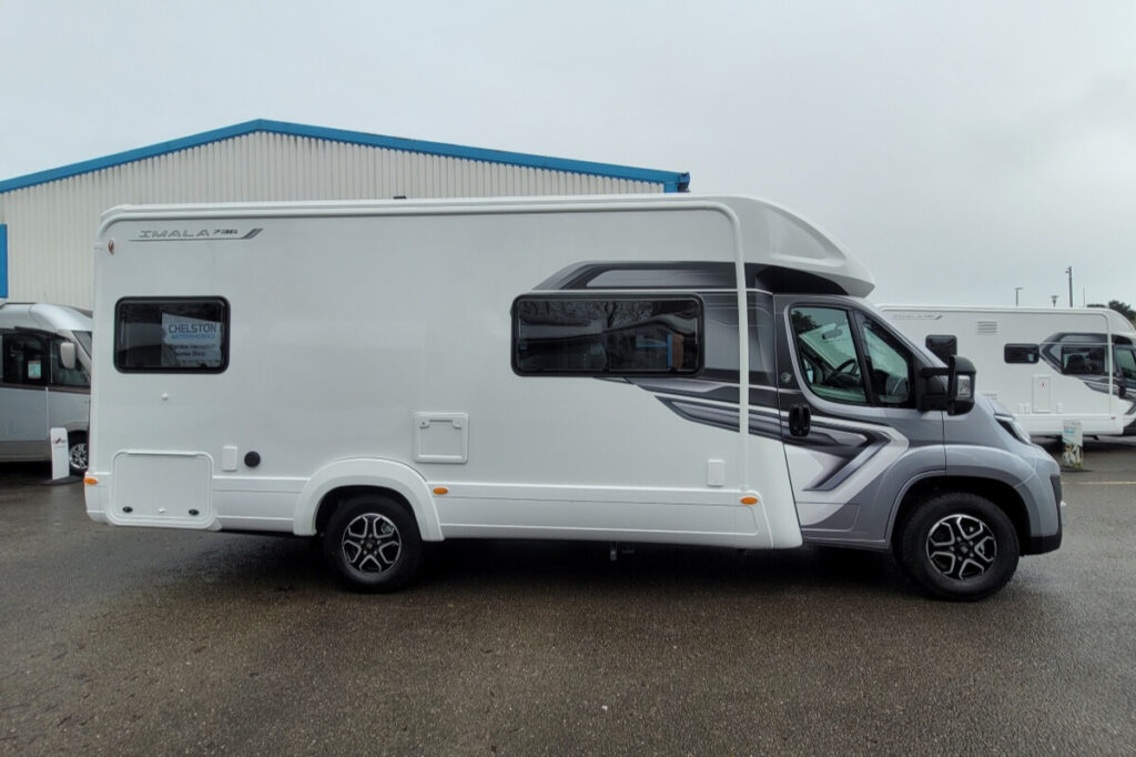 2931126 03 Autotrail Imala736 SMC16154