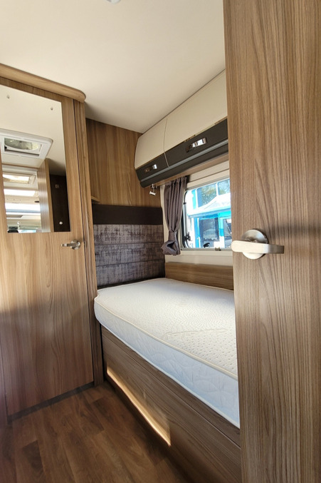 77E9E2 20 Swift KontikiSport574 DX70CPV