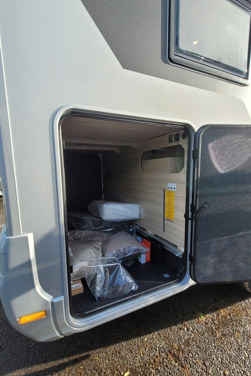 769CD2 09 Adria CompactSupremeDL SMC15818
