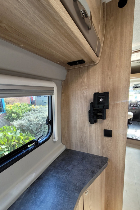 781F96 21 Elddis CV60Vogue DK70DSY