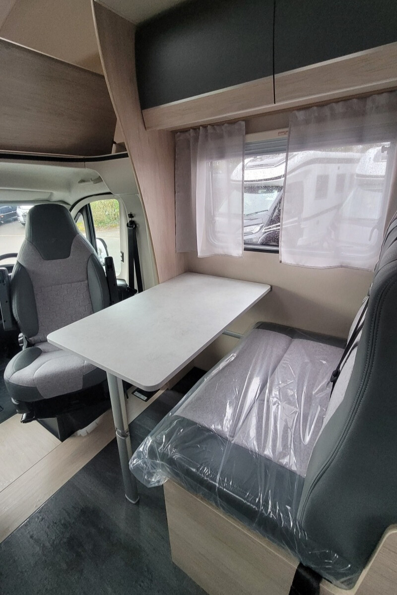 2B0846A 15 Autotrail ExpeditionC71 SMC15779