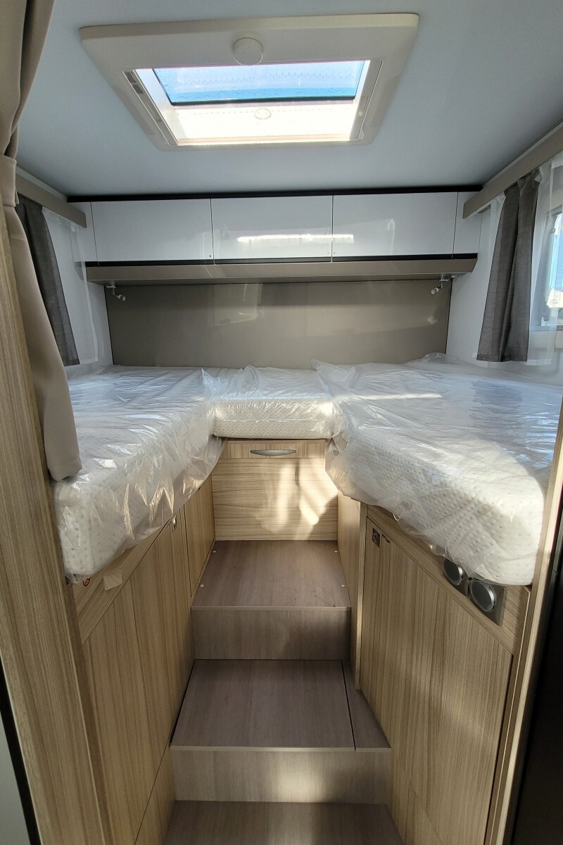 769CD2 26 Adria CompactSupremeDL SMC15818