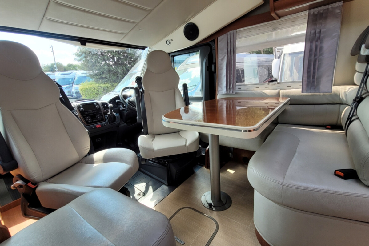 75B142 09 Mobilvetta KYacht85 PE68FPC