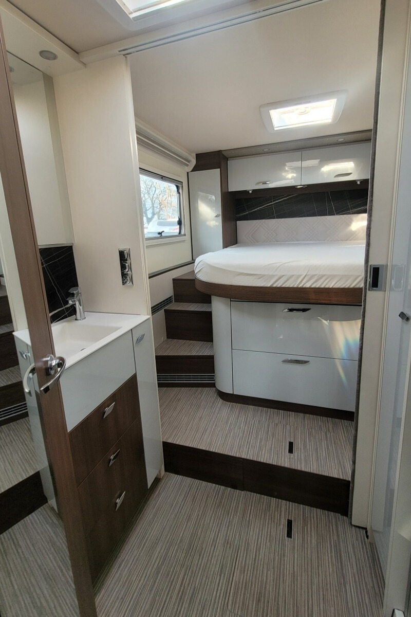 29490E6 29 Burstner EleganceI920G WR73VSY