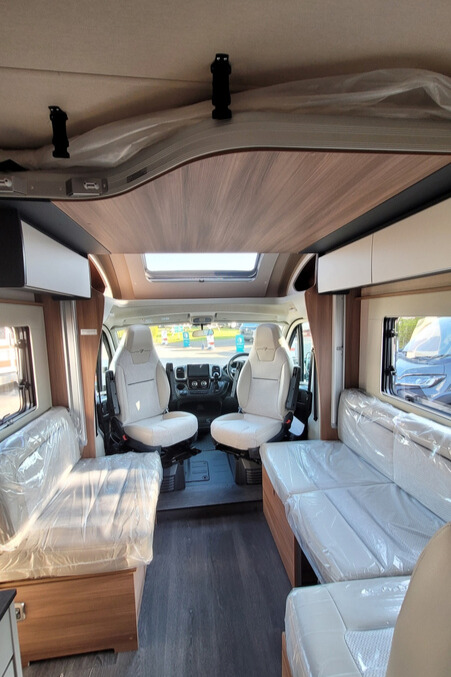 2BA1112 15 Autotrail Imala736G SMC21447