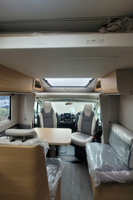 76B346 16 Adria Matrix670SL60thAnniversary SMC32149