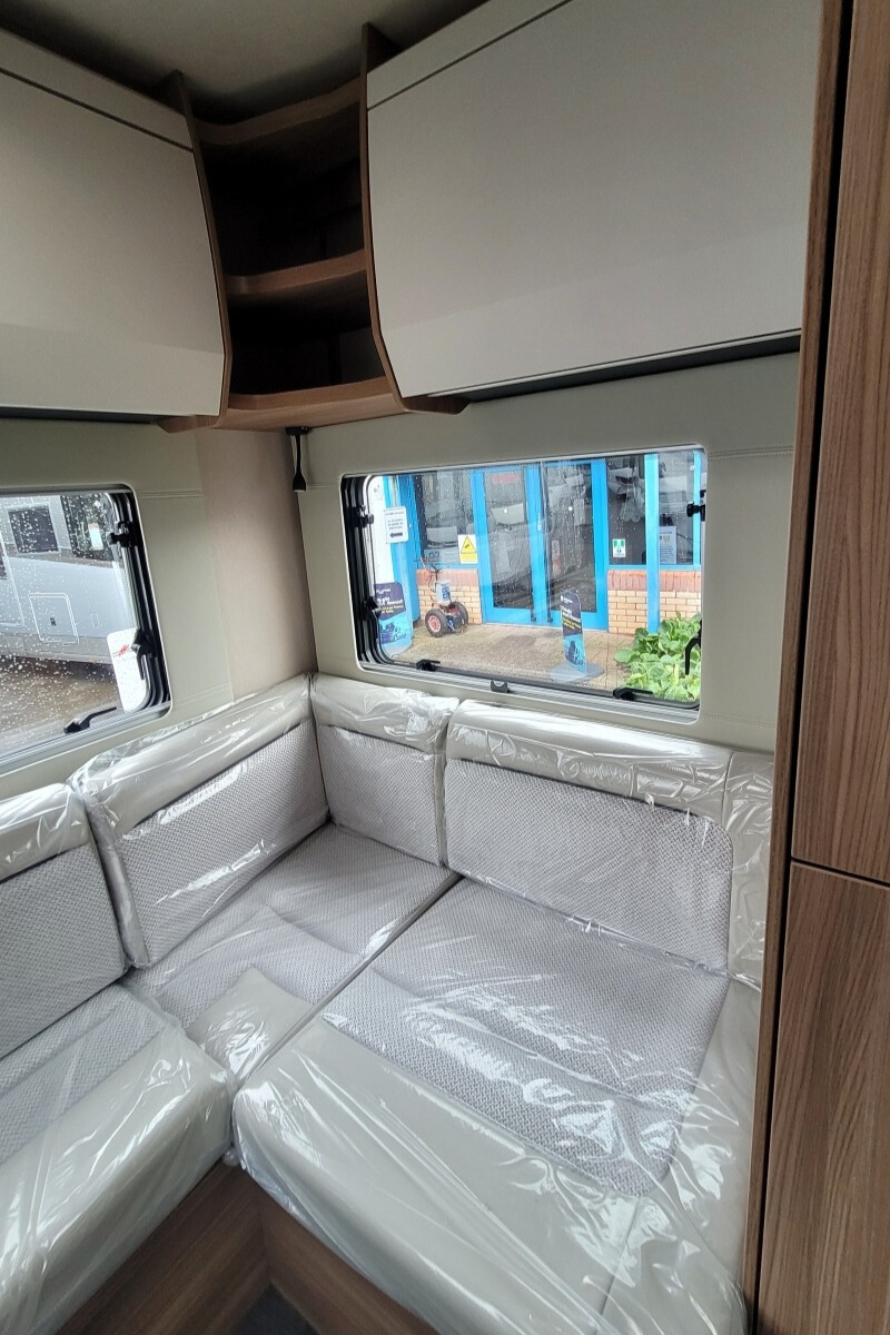 2931126 29 Autotrail Imala736 SMC16154