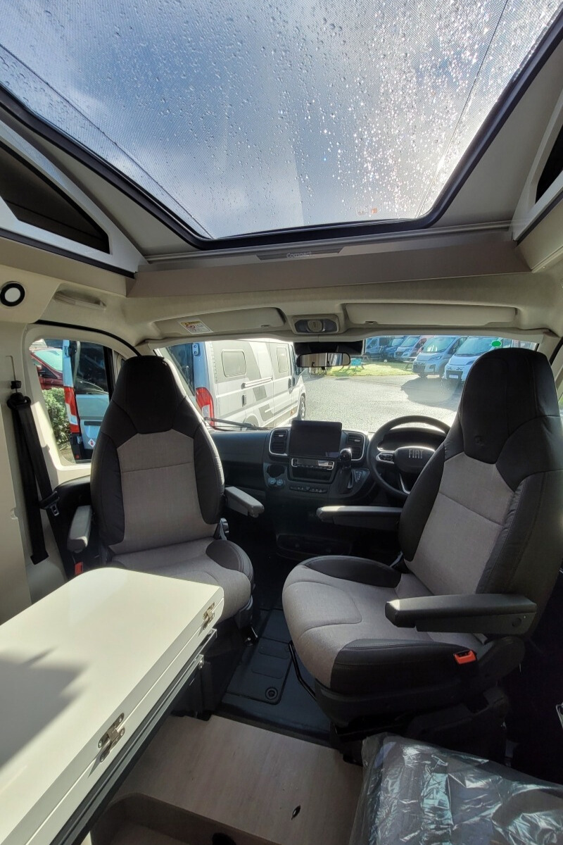 769CD2 12 Adria CompactSupremeDL SMC15818