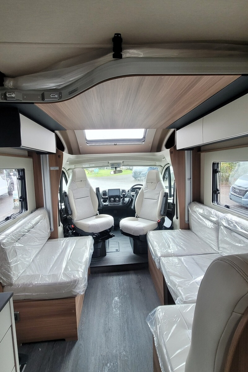 2931126 14 Autotrail Imala736 SMC16154