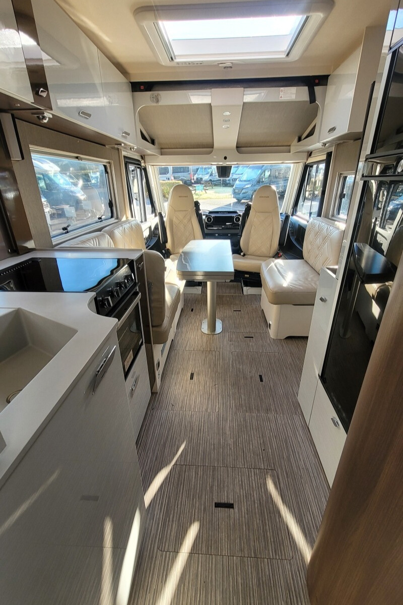 29490E6 24 Burstner EleganceI920G WR73VSY