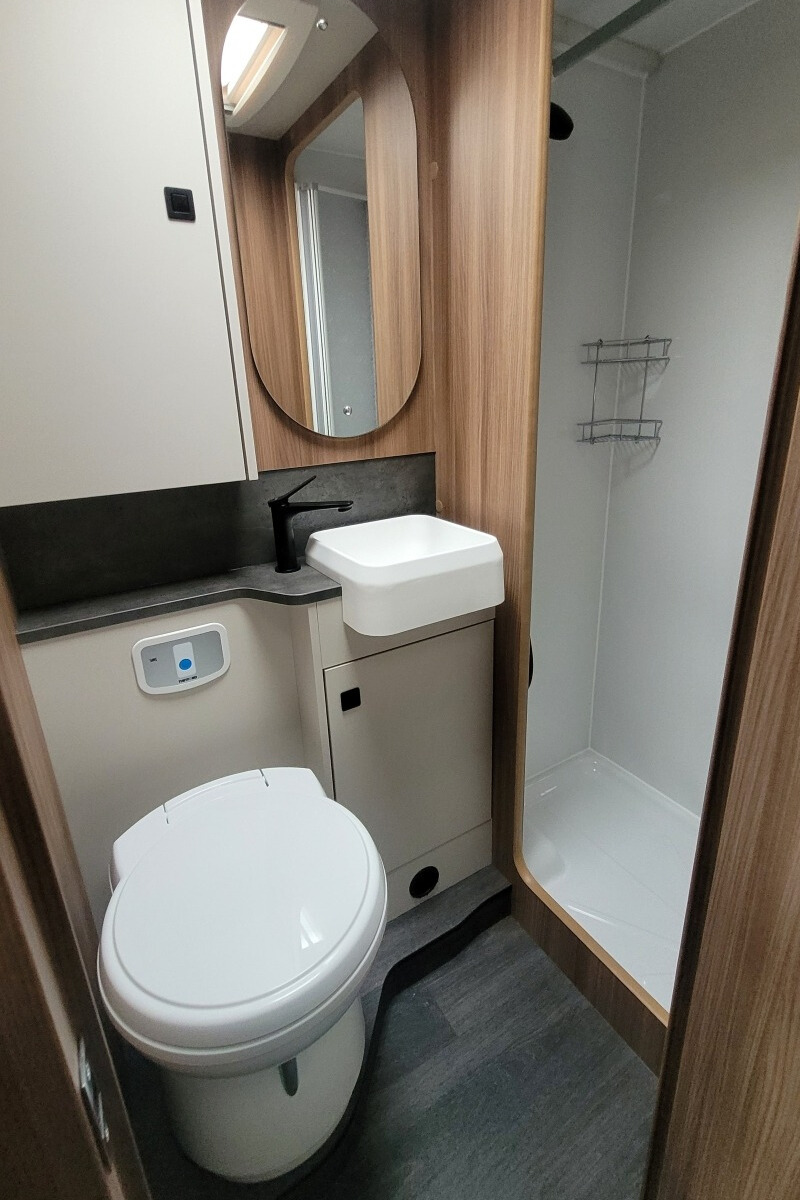 2931126 30 Autotrail Imala736 SMC16154