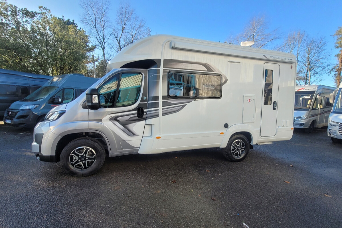 24256F2 08 Autotrail Imala615 SMB90537