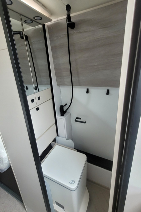759722 17 Burstner HabitonHM6.0 TP883377