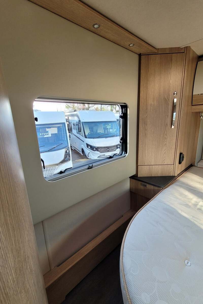 2A1F352 25 Autotrail Comanche WG25MFP