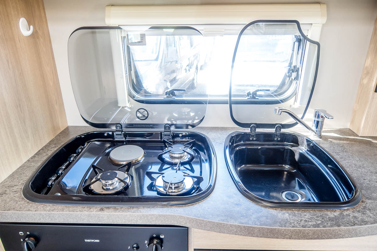 73F436 15 2019 Elddis Majestic115 PO69EHL