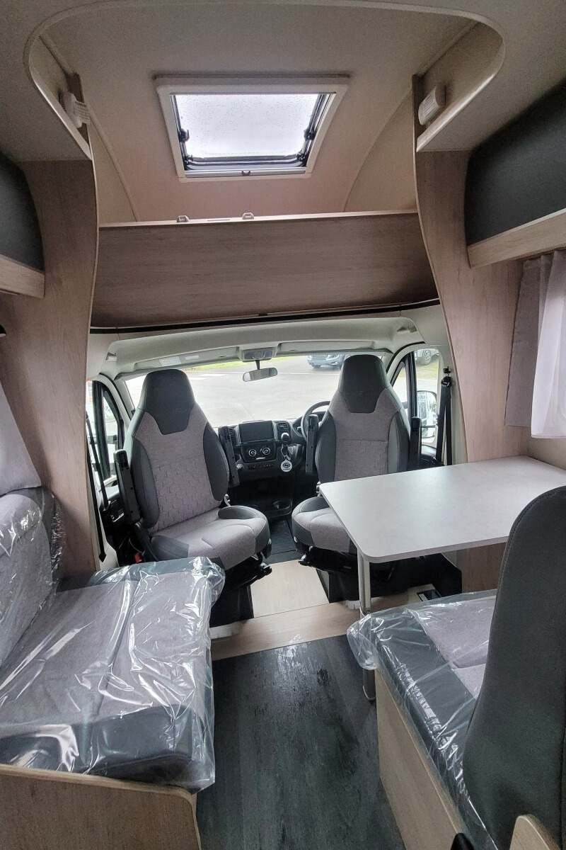 2B0846A 13 Autotrail ExpeditionC71 SMC15779