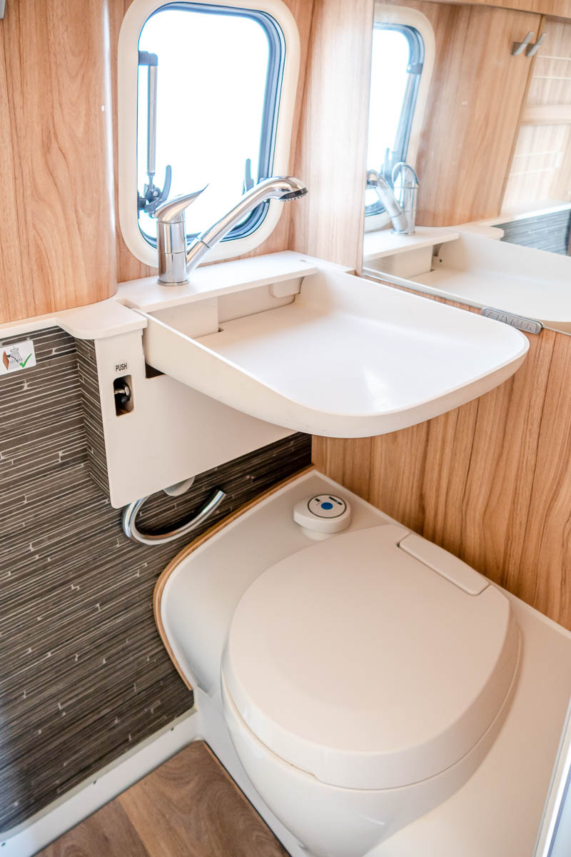 6DC2B2 23 2021 Hymer GrandCanyonS FT21EDF