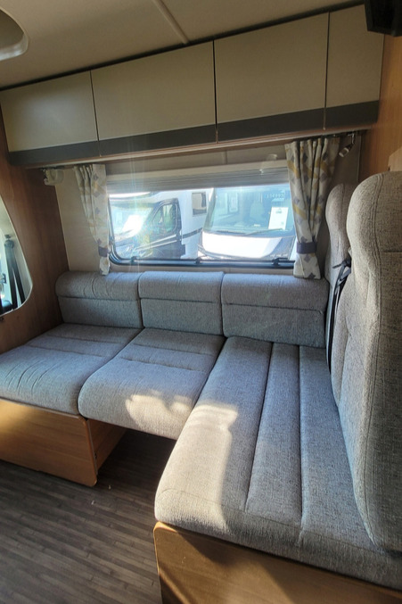 2C3988A 11 Autotrail TributeT736G WJ19TXN