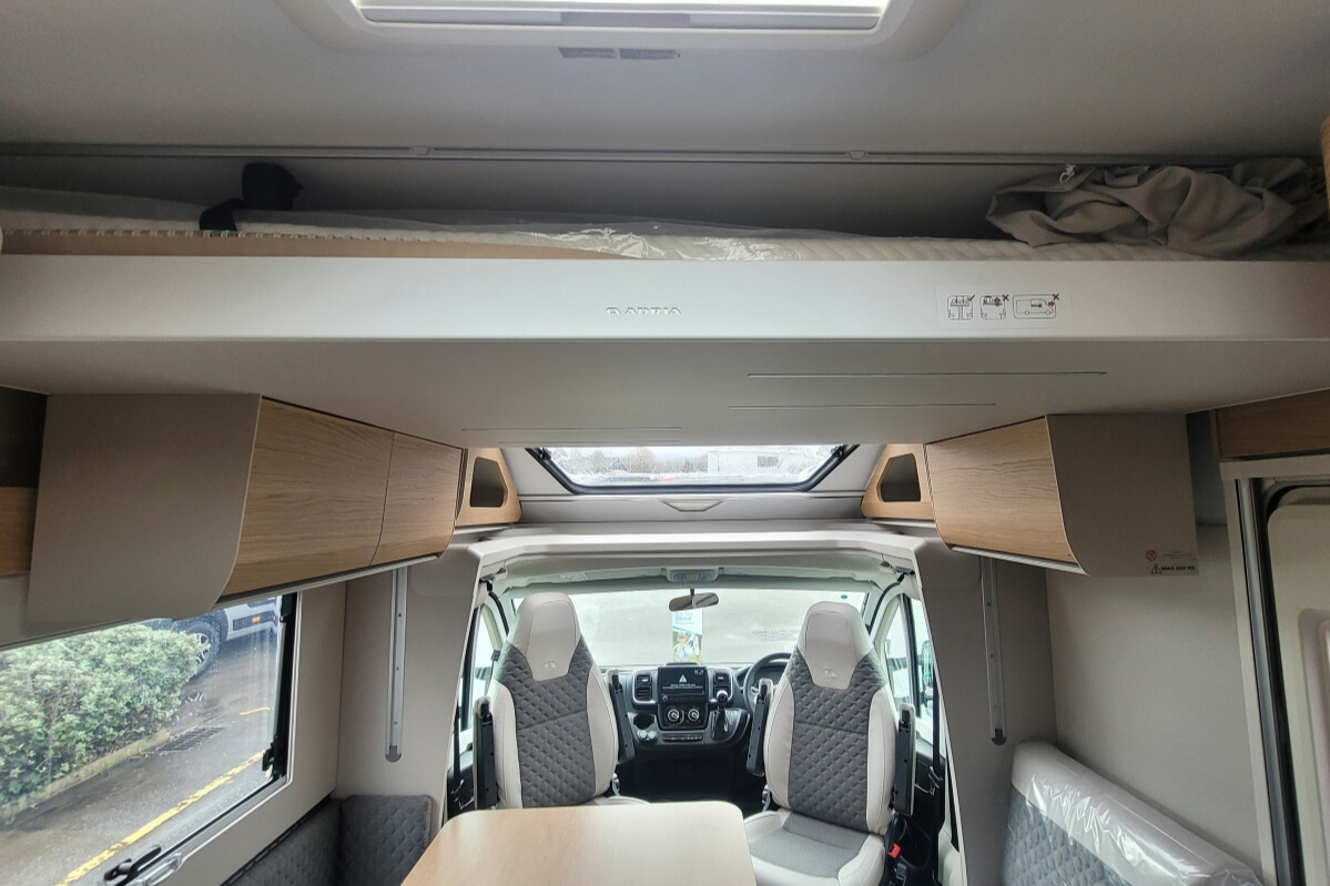 76B346 15 Adria Matrix670SL60thAnniversary SMC32149