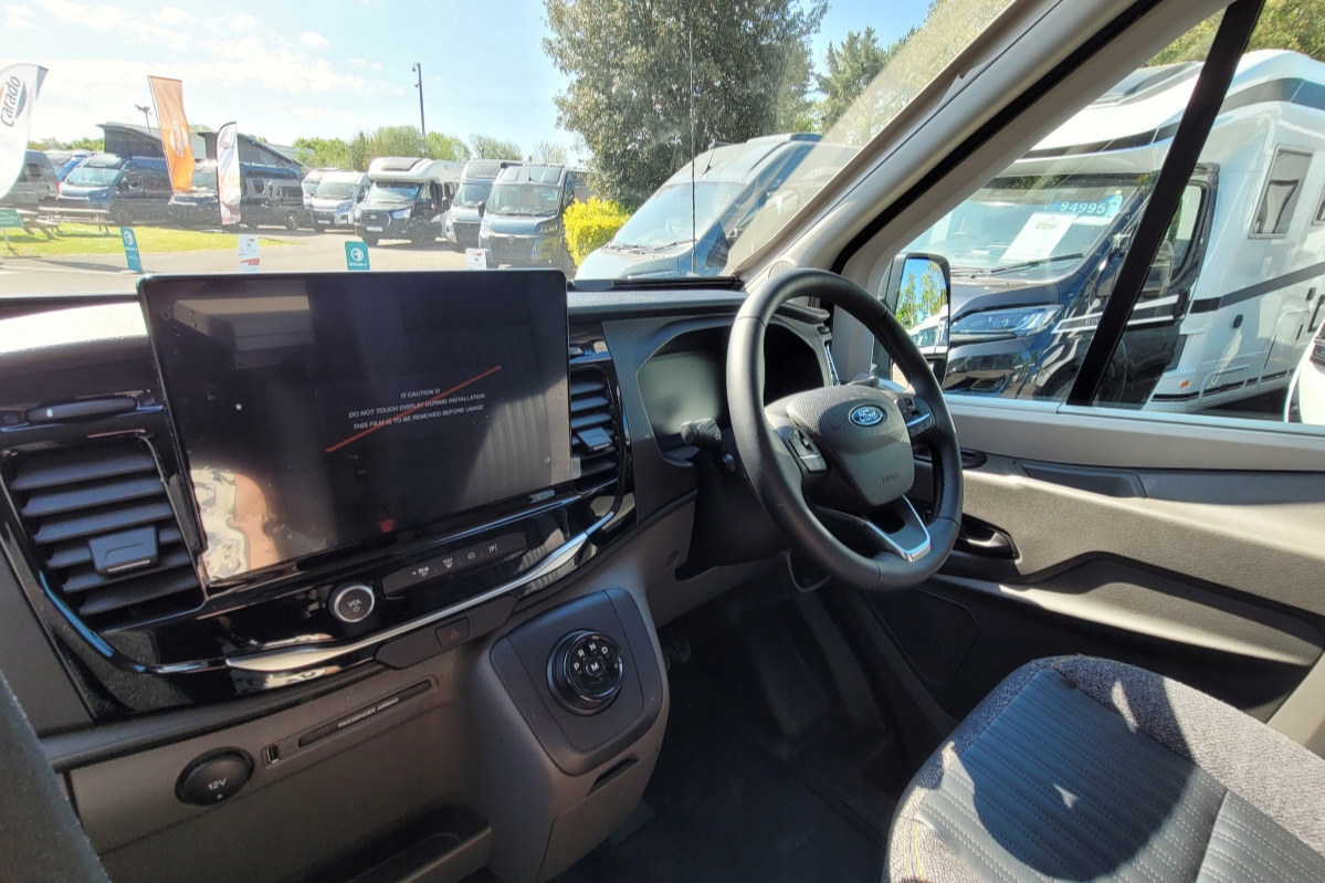75D3A6 08 Swift Trekker584 RDSE83606
