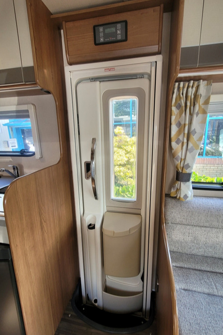 2C3988A 14 Autotrail TributeT736G WJ19TXN