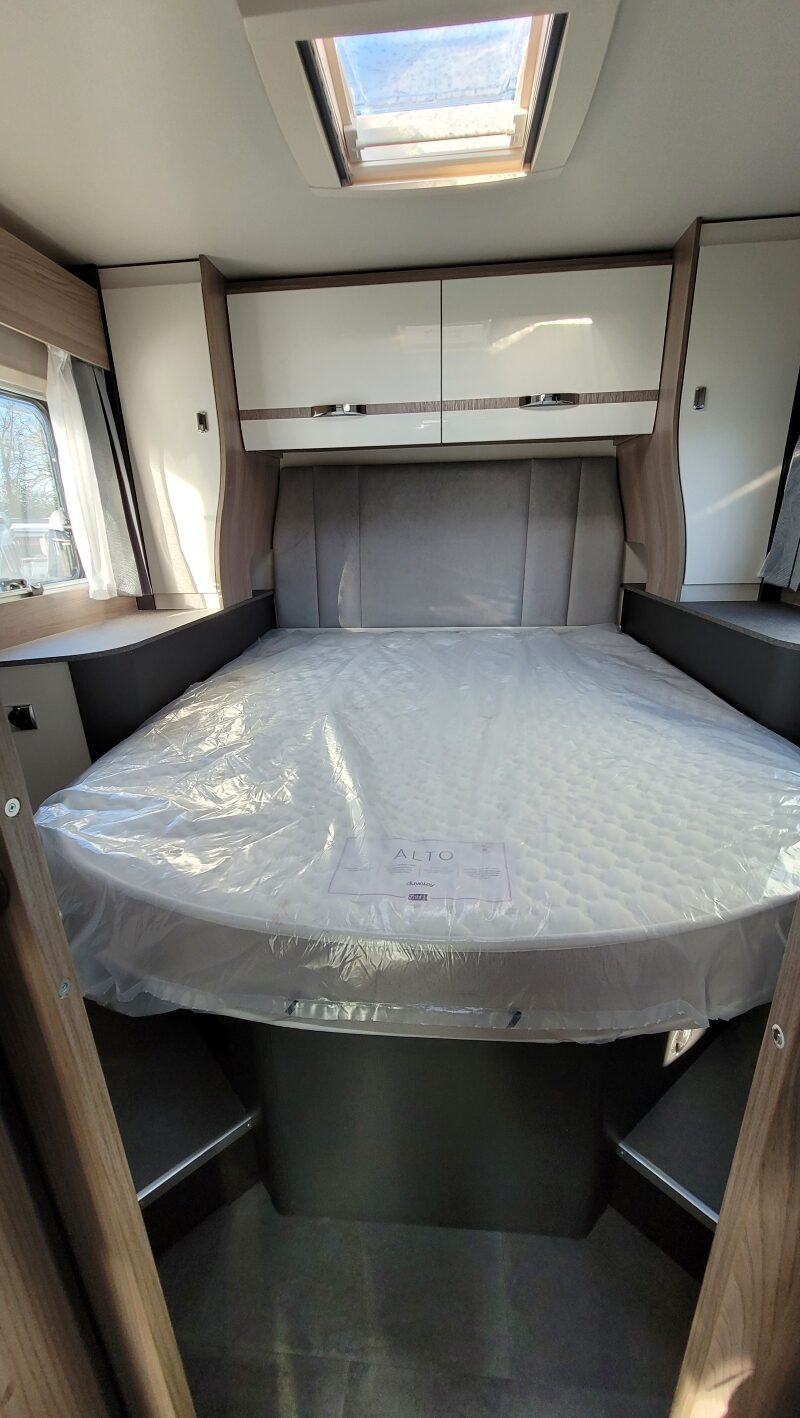 75D40E 27 Swift Voyager594 DSC42519 Rotated